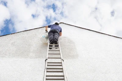 Peinture extérieure à la Herlière — façades et ravalement